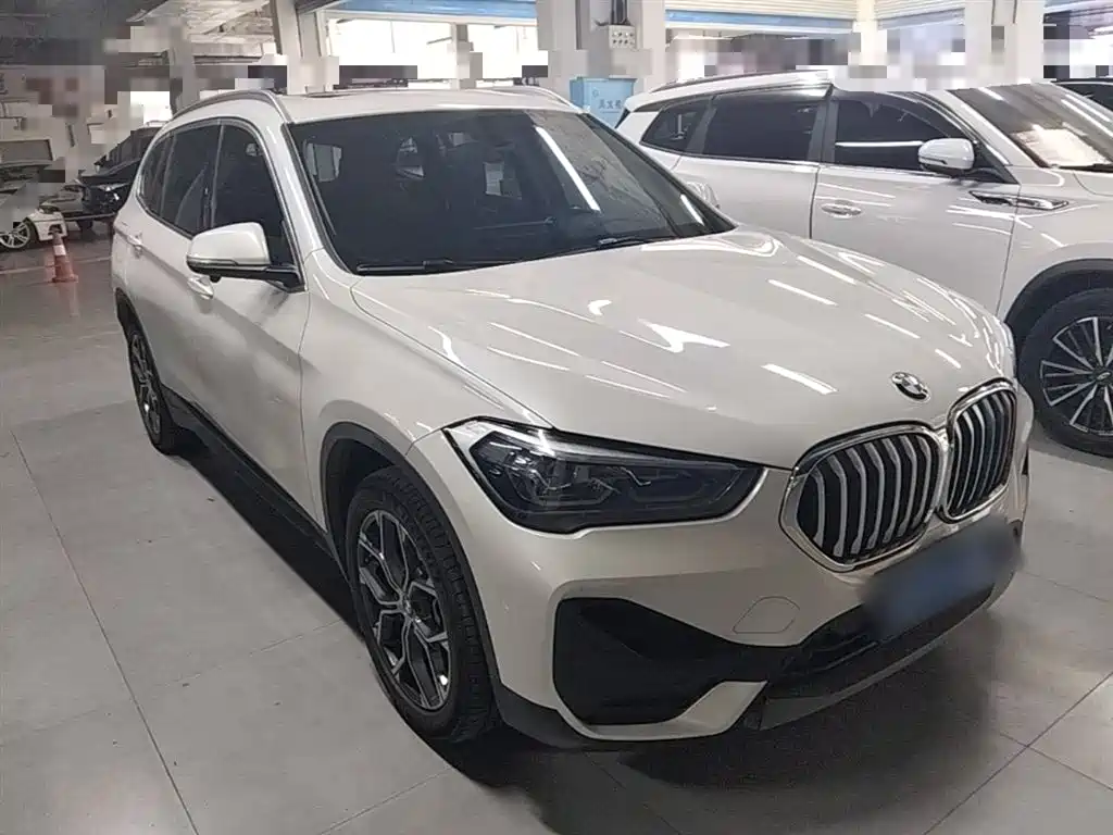 BMW X1 — фото 4