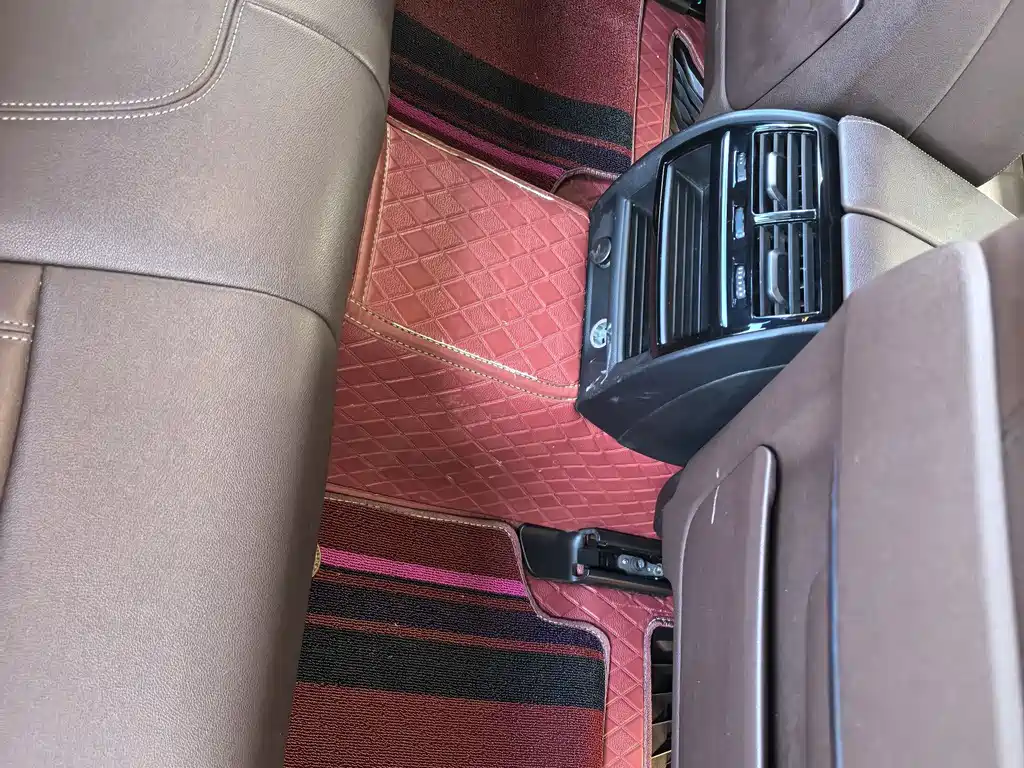 BMW 5 Series — фото 13