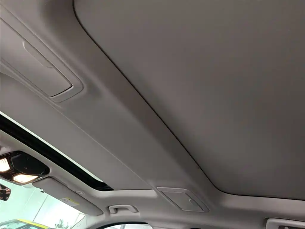 BMW 5 Series New Energy — фото 18