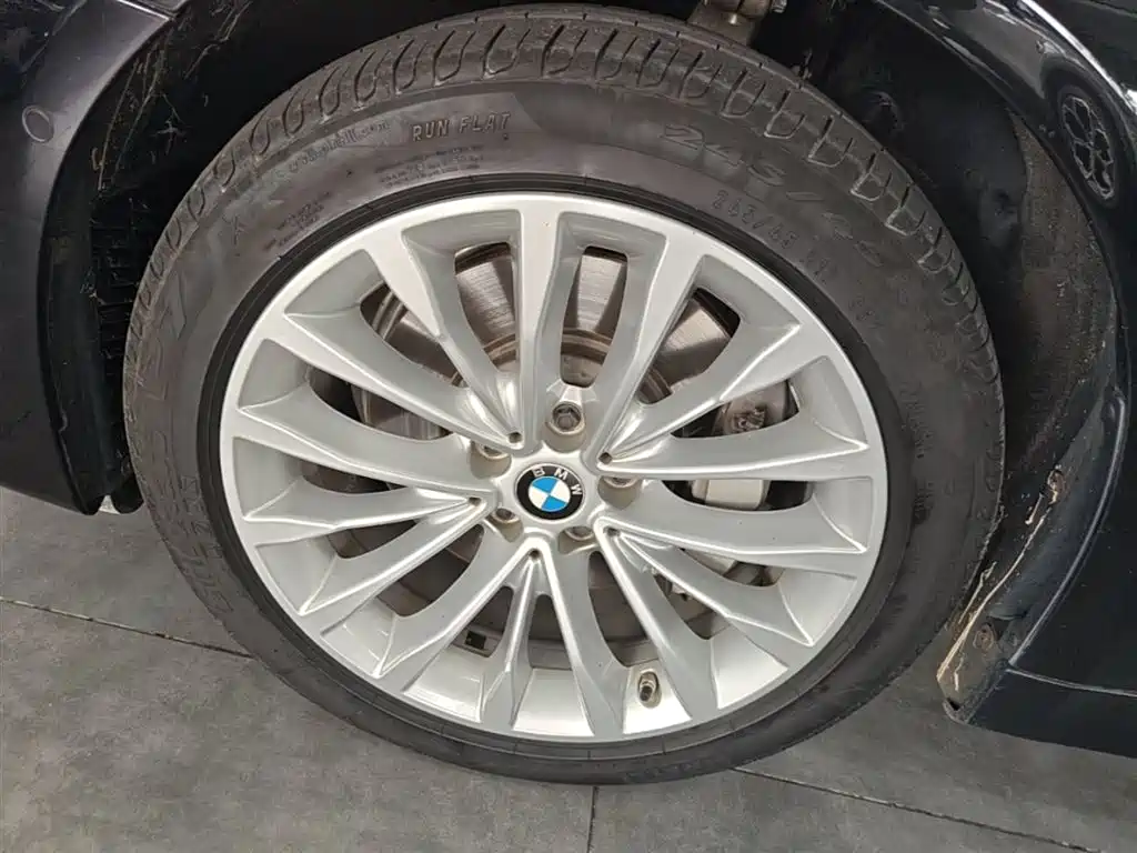 BMW 5 Series New Energy — фото 23