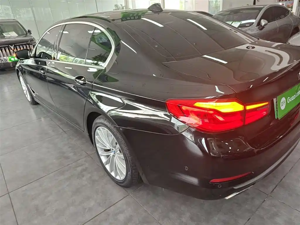 BMW 5 Series New Energy — фото 5