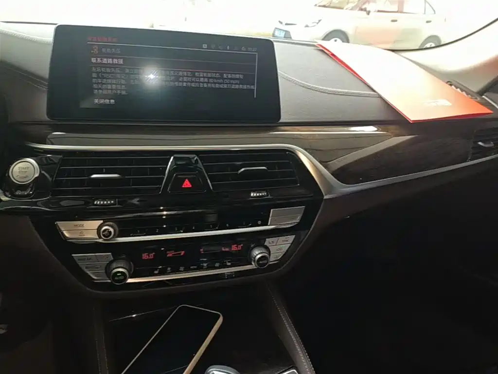 BMW 5 Series — фото 13
