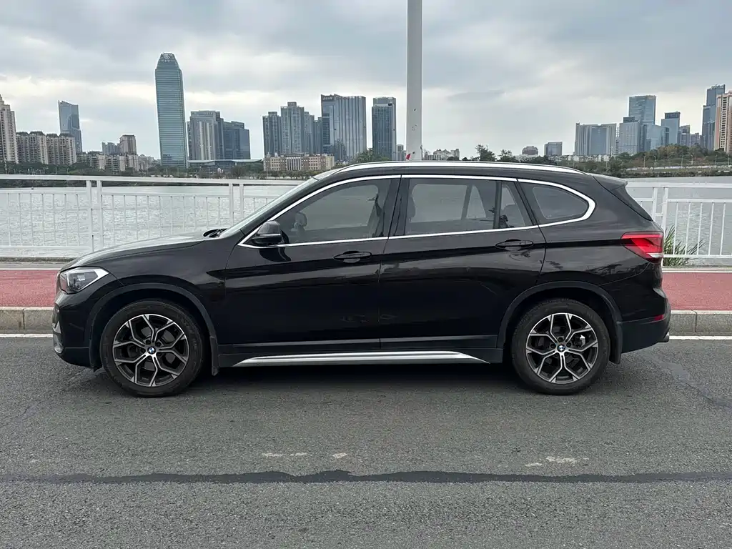 BMW X1 — фото 2