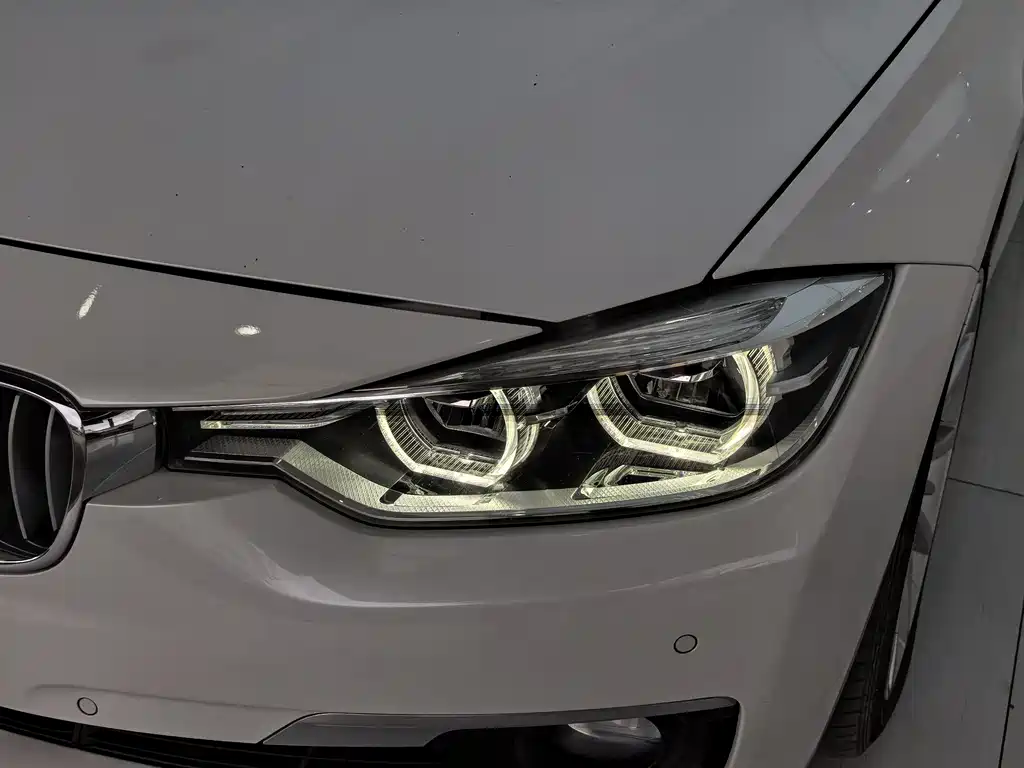 BMW 3 Series — фото 4