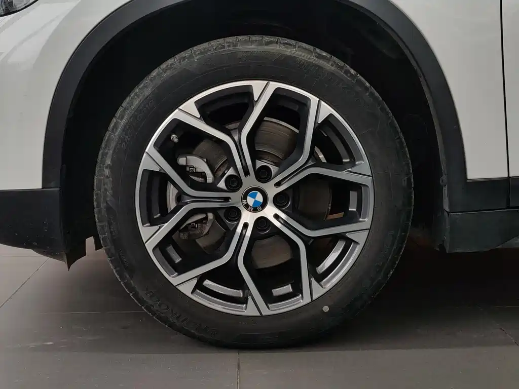 BMW X1 — фото 15