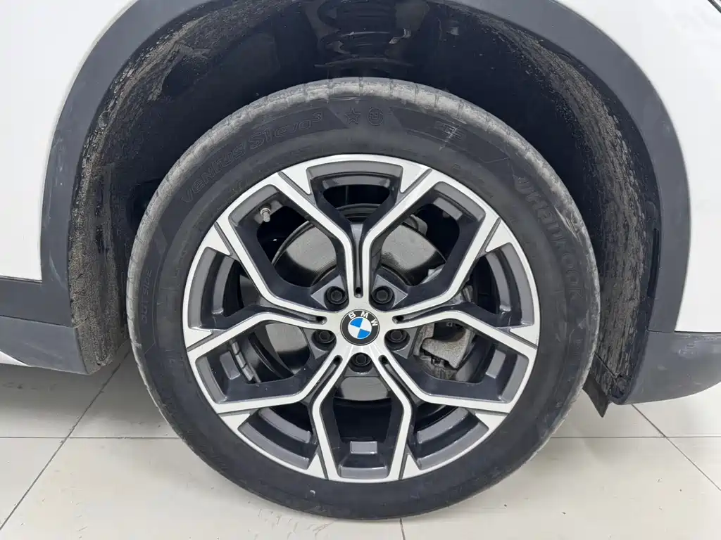 BMW X1 — фото 21