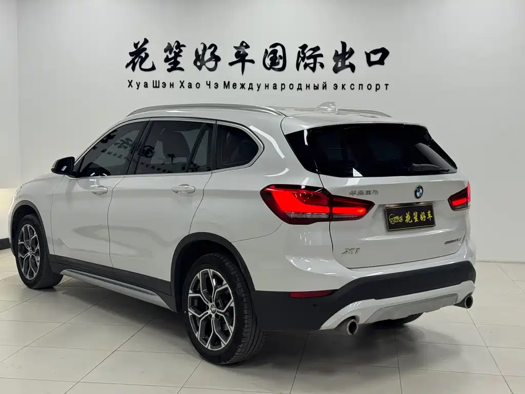 BMW X1 — фото 5