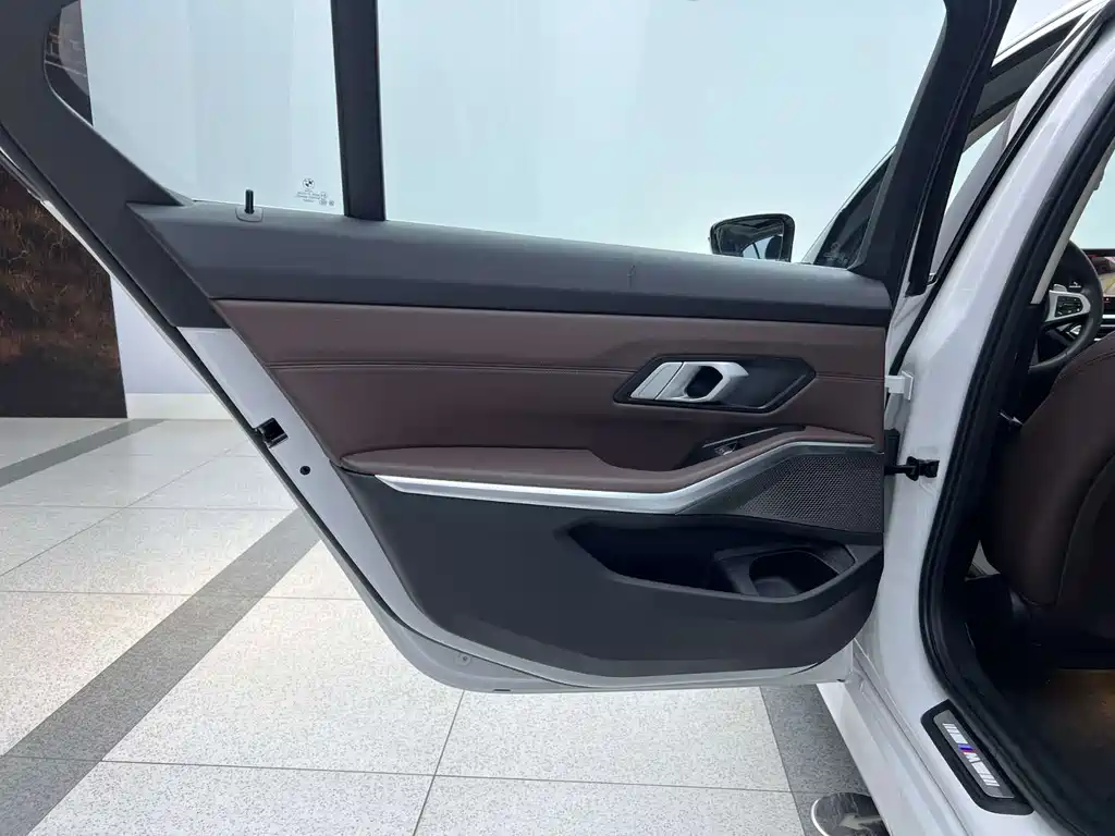 BMW 3 Series — фото 14
