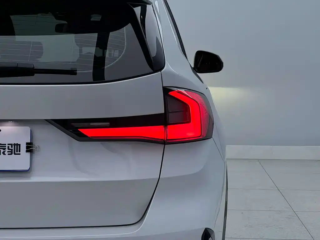 BMW X1 — фото 3