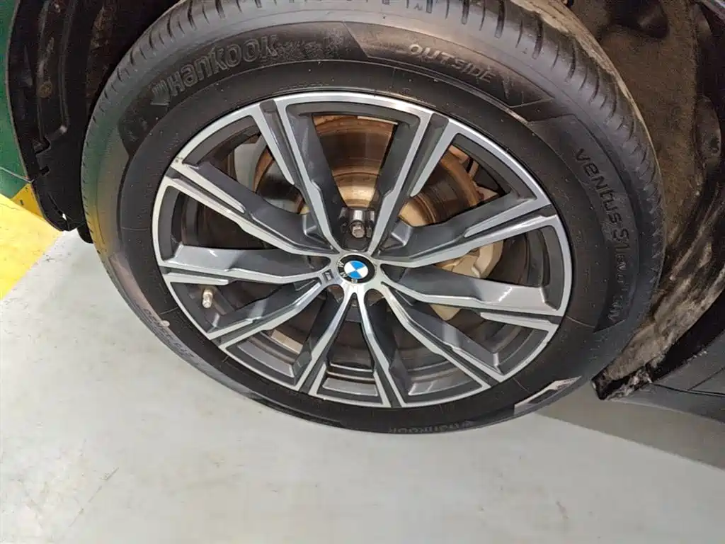 BMW X5 (Import) — фото 23