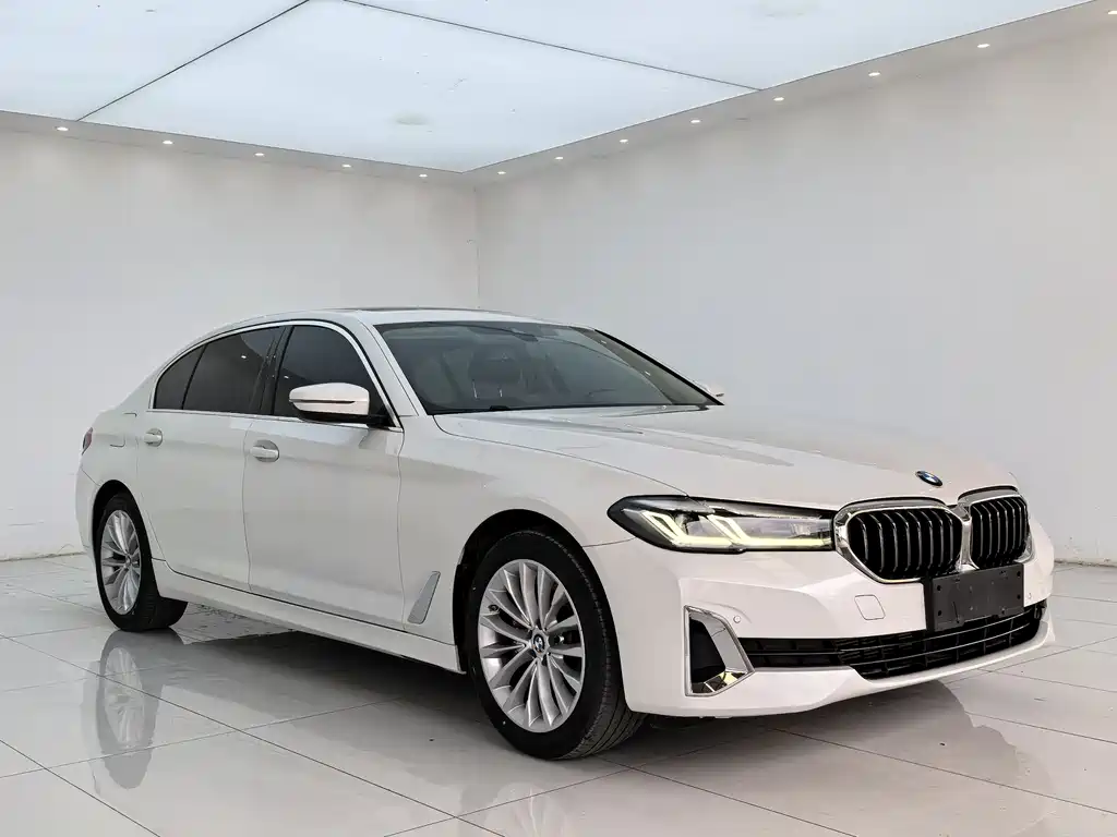 BMW 5 Series — фото 3
