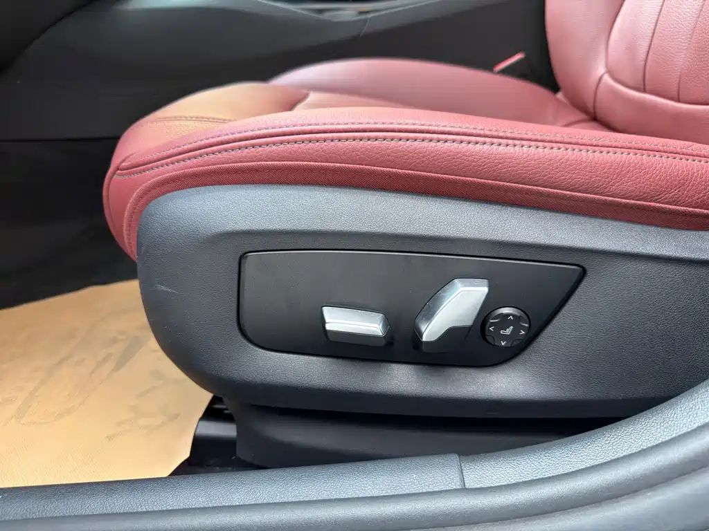 BMW 5 Series — фото 19