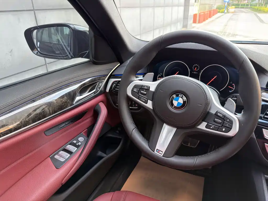 BMW 5 Series — фото 22