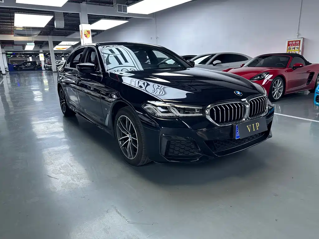 BMW 5 Series — фото 3