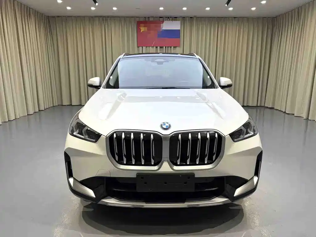 BMW X1 — фото 2