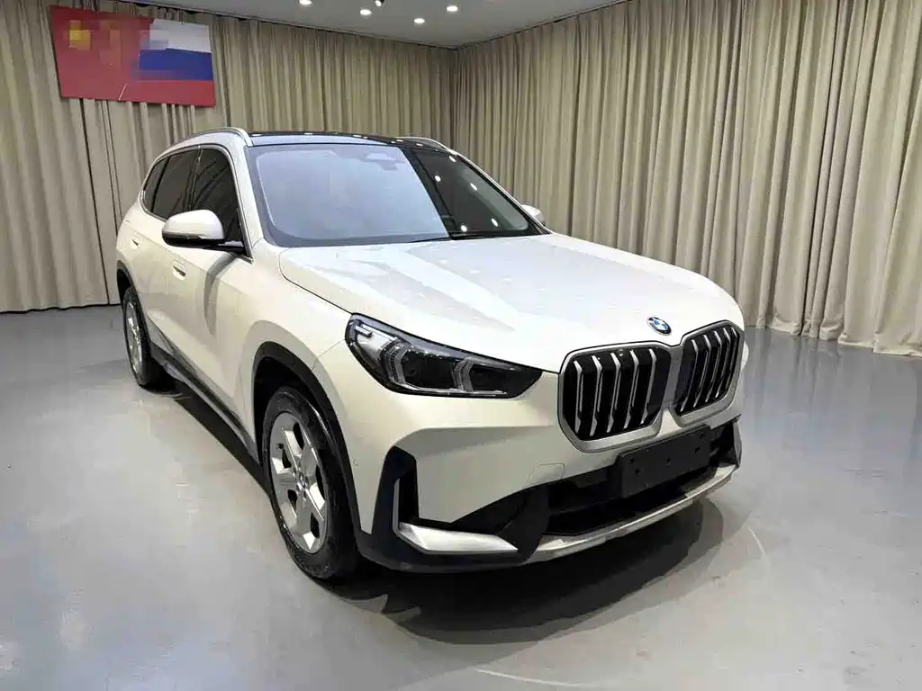 BMW X1 — фото 3