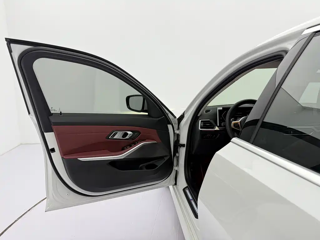 BMW 3 Series — фото 10