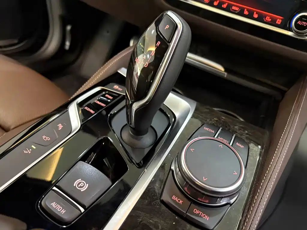 BMW 6 Series GT — фото 19