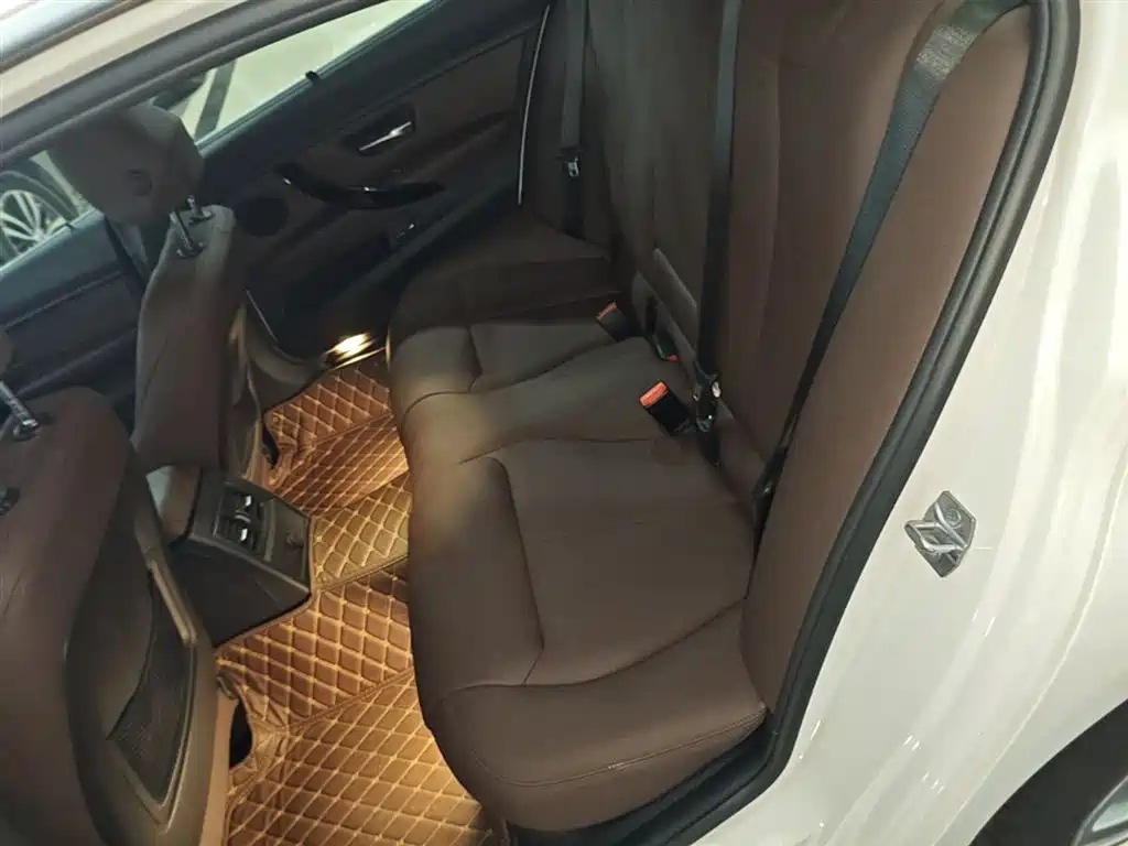 BMW 3 Series — фото 17