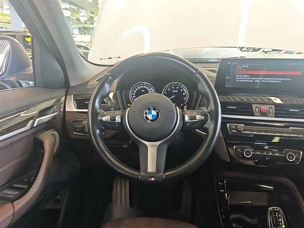 BMW X1 — фото 11