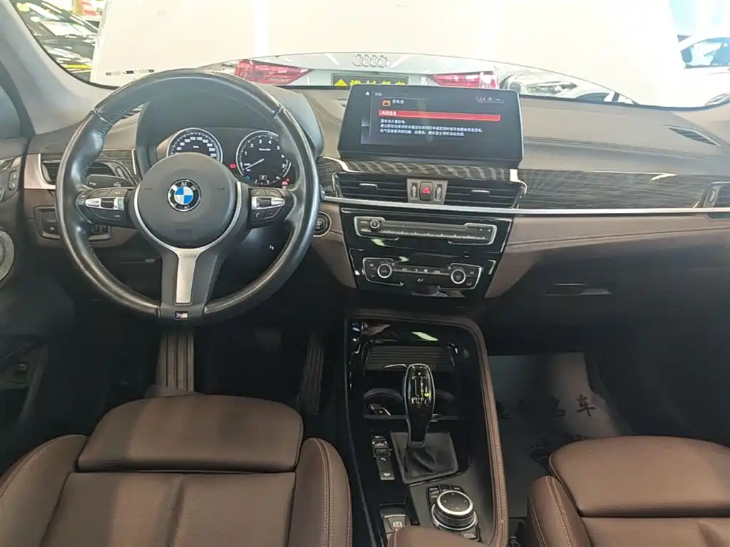BMW X1 — фото 10