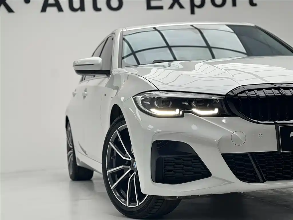 BMW 3 Series — фото 4