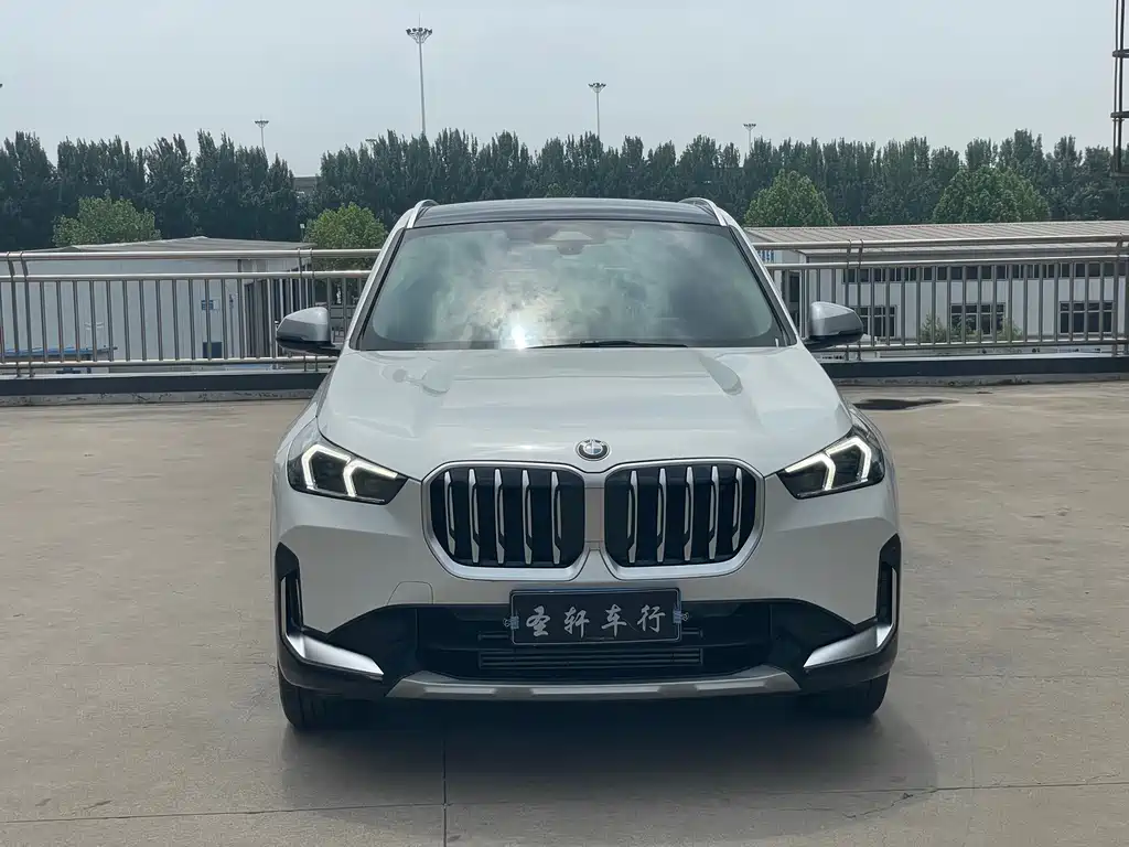 BMW X1 — фото 2