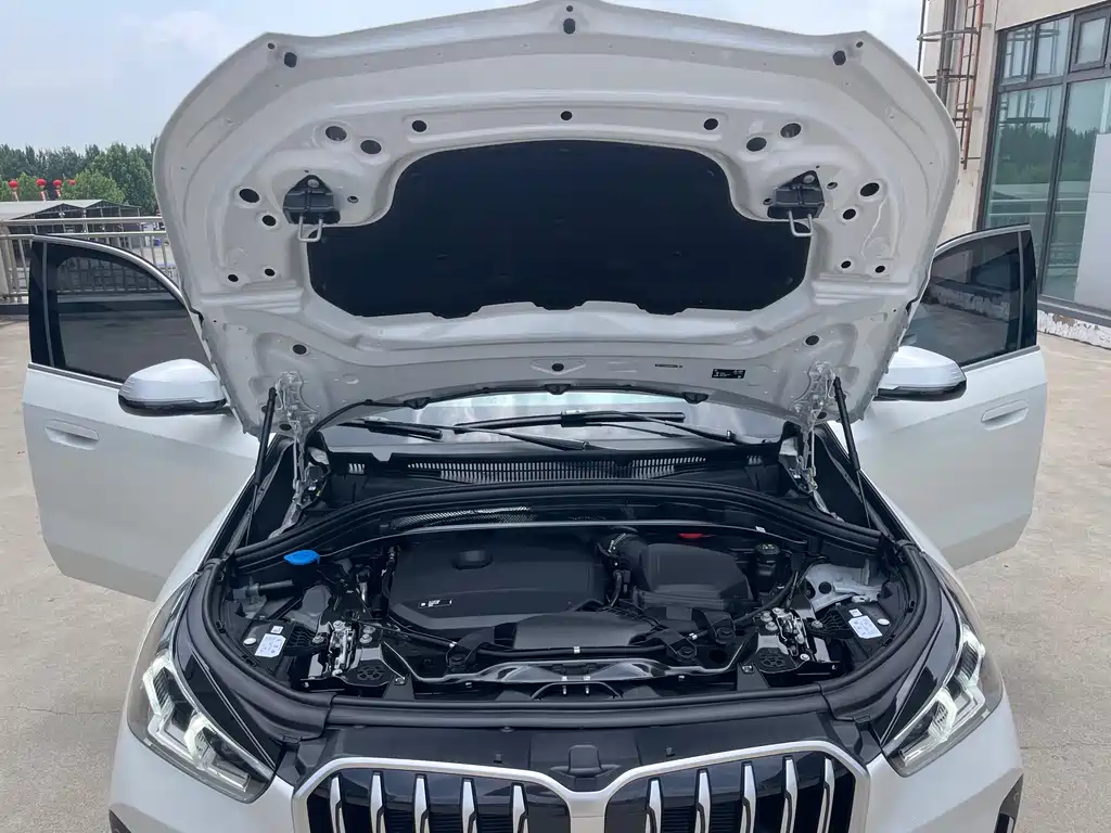 BMW X1 — фото 22