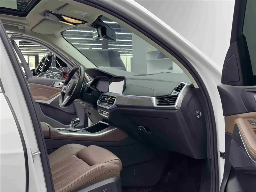 BMW X5 (Import) — фото 8