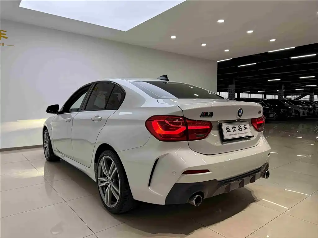 BMW 1 Series — фото 18