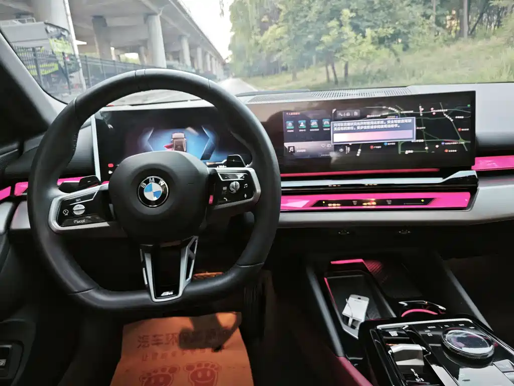 BMW 5 Series — фото 10