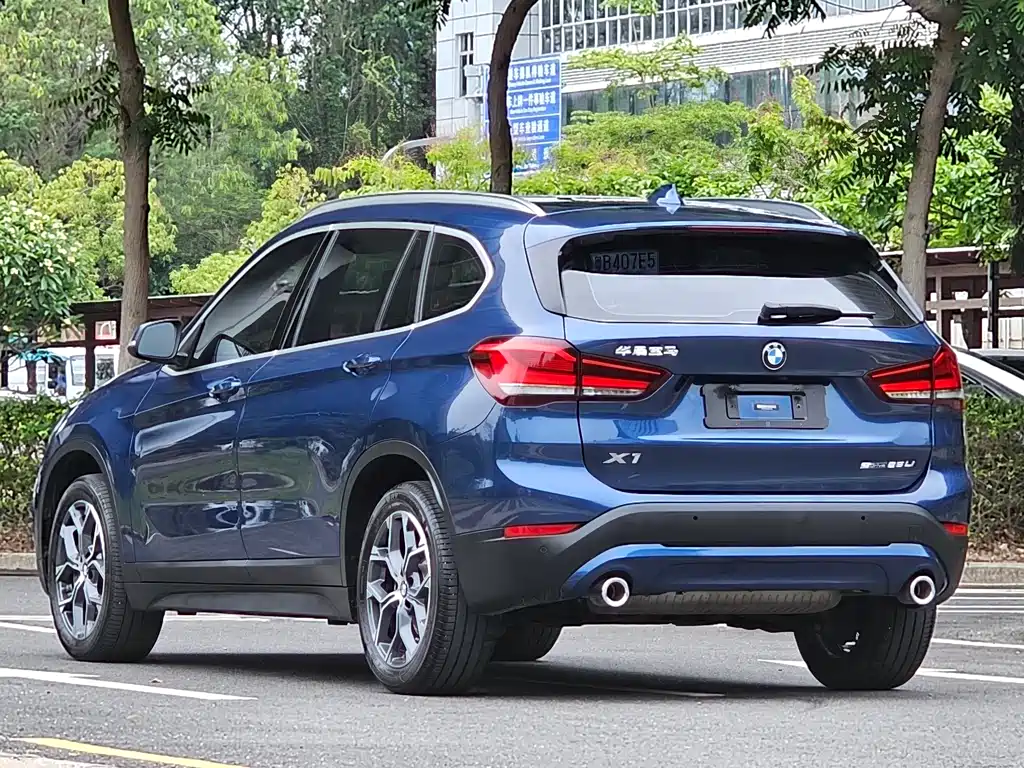 BMW X1 — фото 8