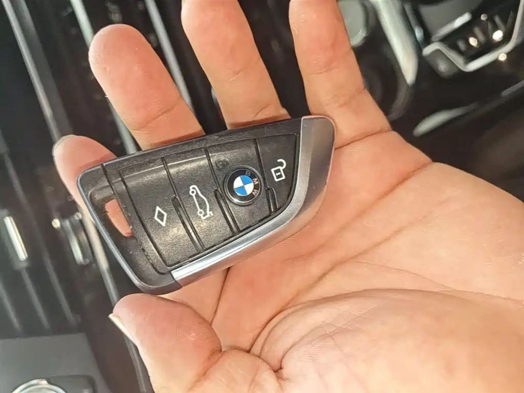 BMW X3 — фото 9