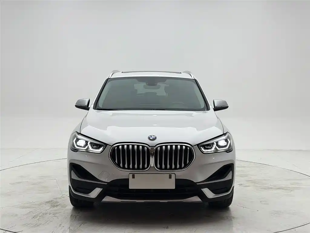 BMW X1 — фото 2