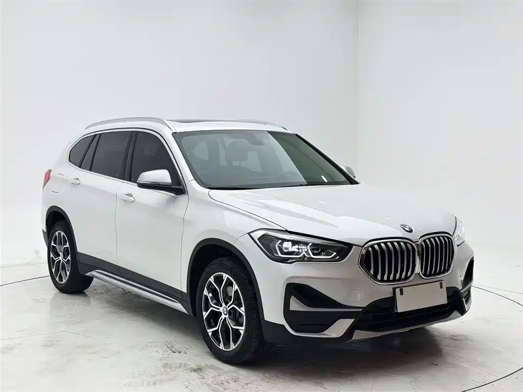 BMW X1 — фото 3