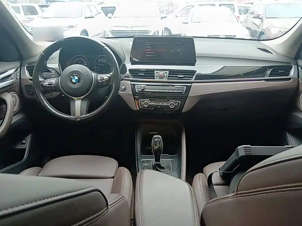 BMW X1 — фото 10