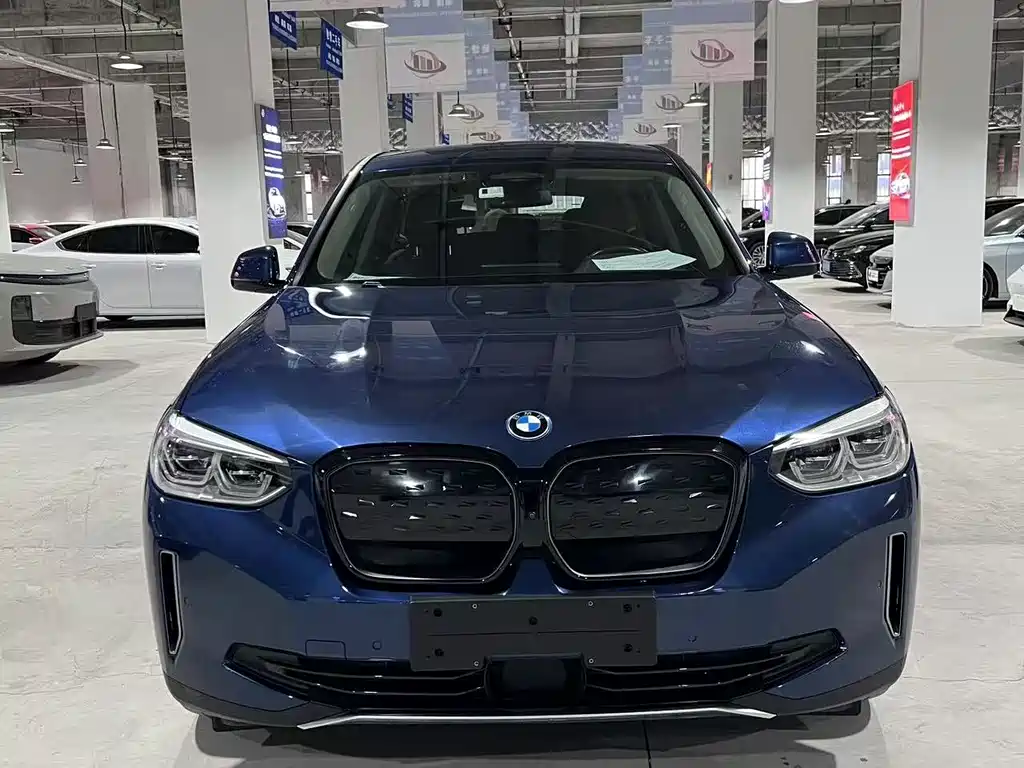 BMW iX3 — фото 2