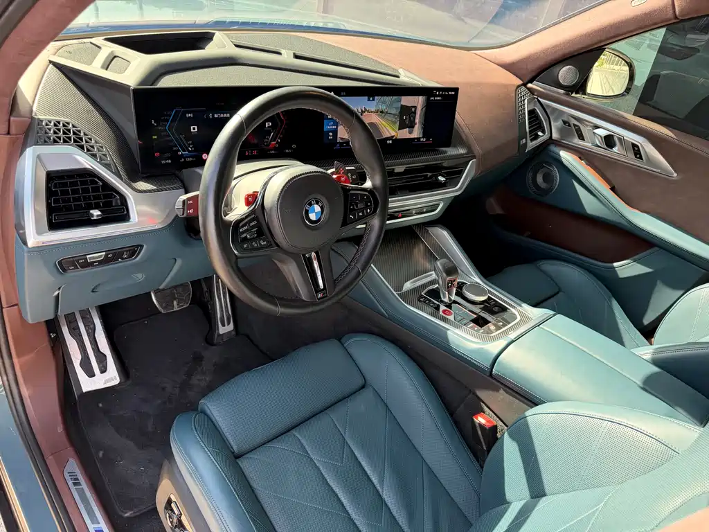 BMW XM — фото 8