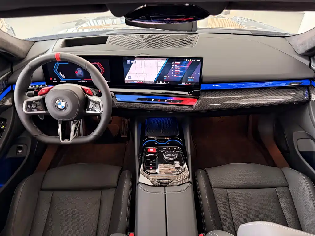 BMW M5 New Energy — фото 17