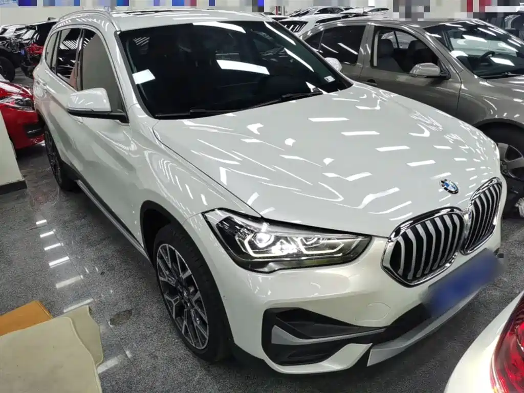 BMW X1 — фото 4