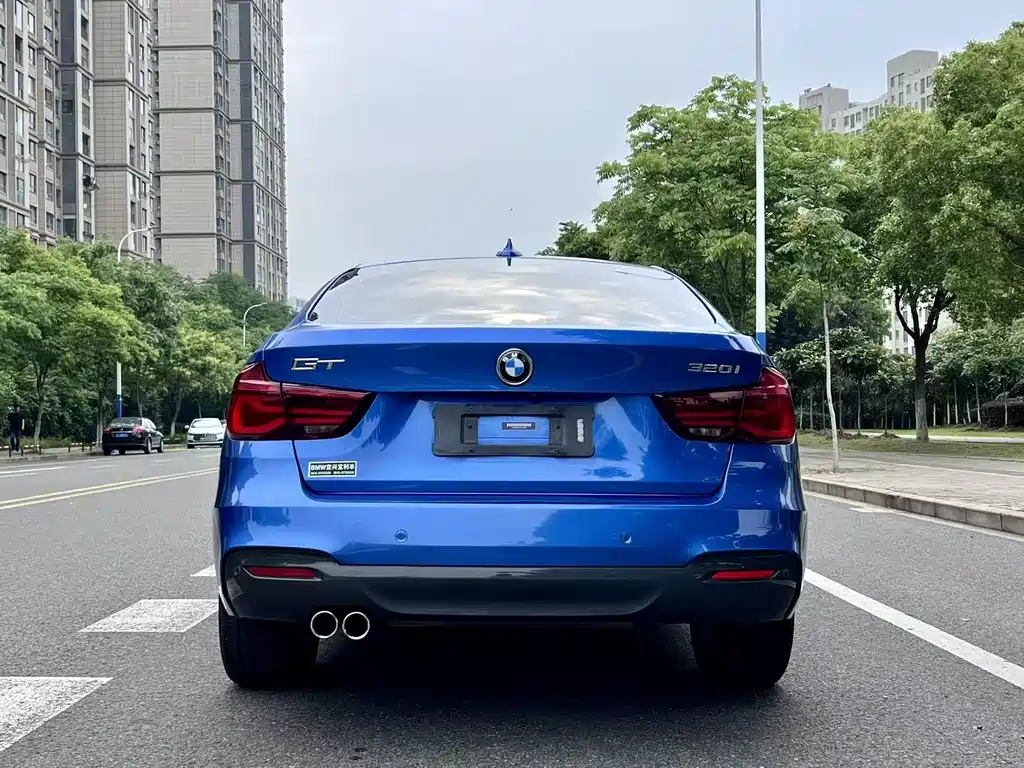 BMW 3 Series GT — фото 3