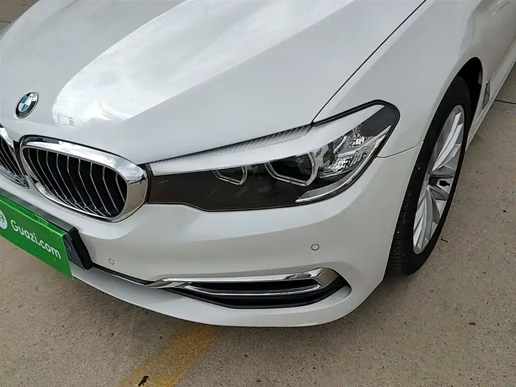 BMW 5 Series — фото 24