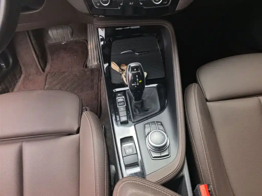 BMW X1 — фото 14