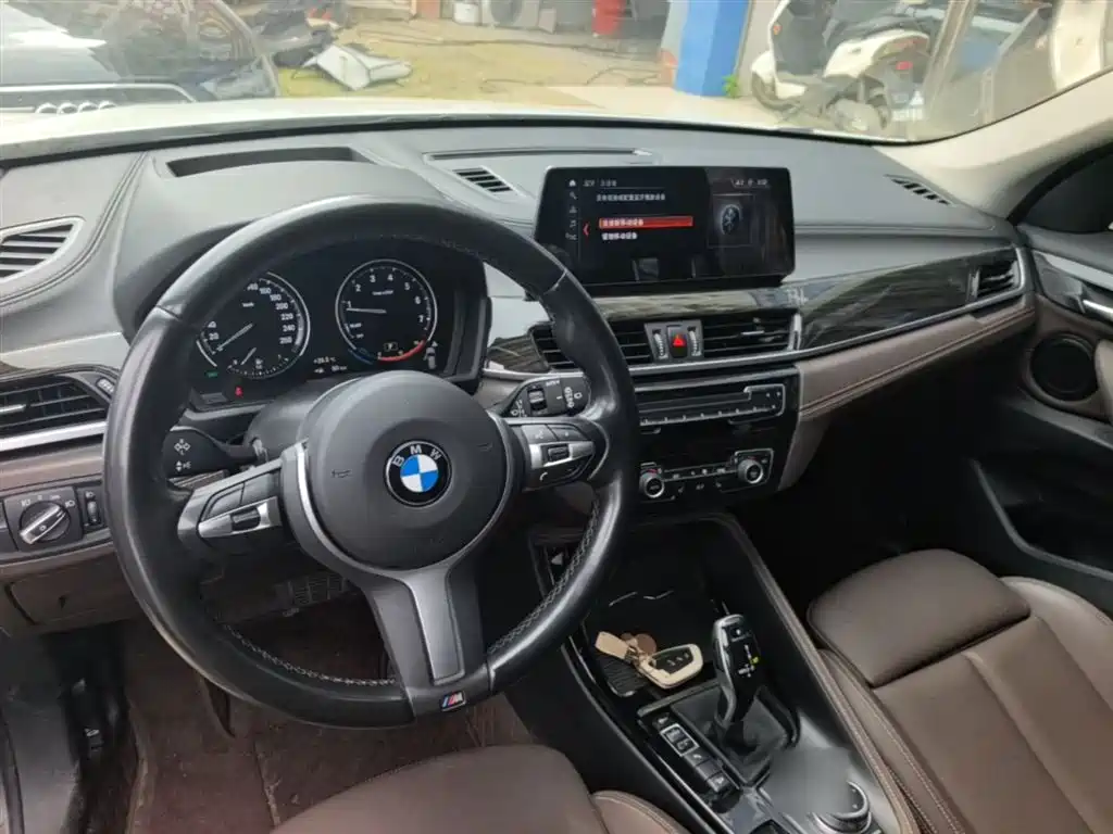 BMW X1 — фото 10