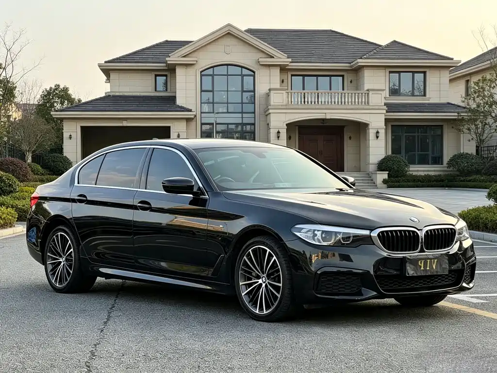 BMW 5 Series — фото 3
