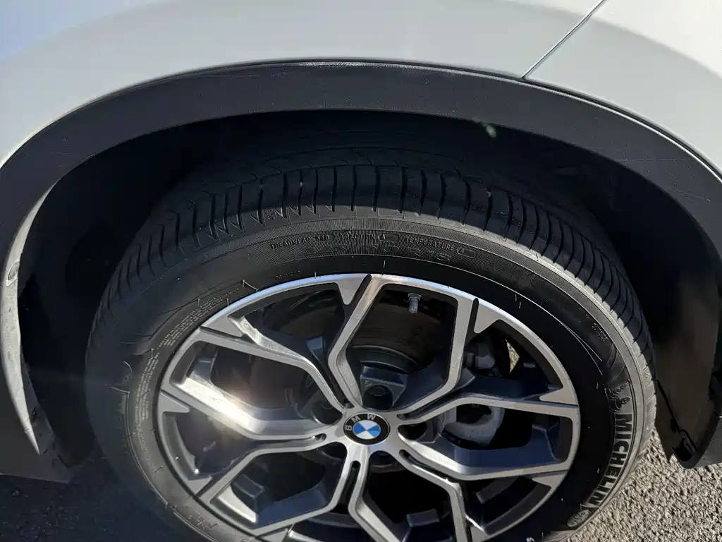 BMW X1 — фото 25