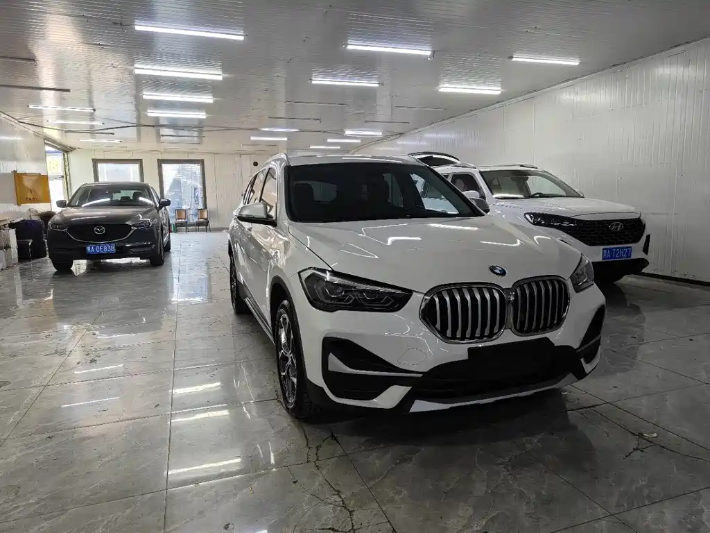 BMW X1 — фото 3
