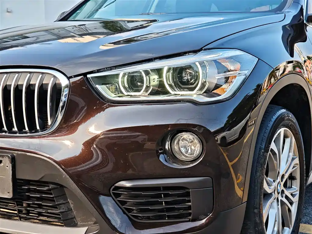 BMW X1 — фото 9
