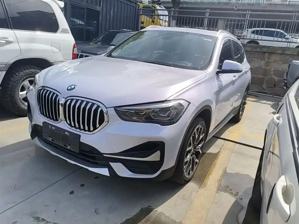 BMW X1 — фото 2