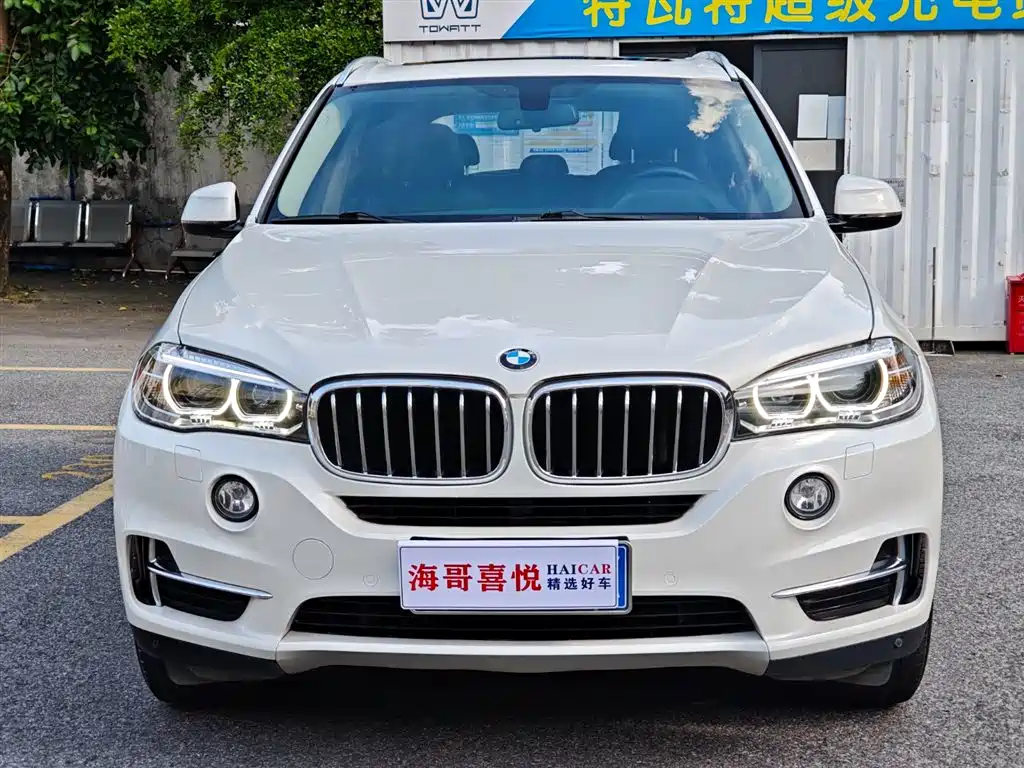 BMW X5 (Import) — фото 2